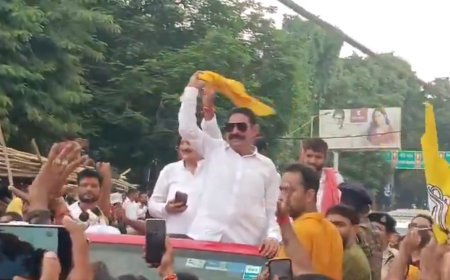 80 लाख की जीप में निकले अनंत सिंह, PK उम्मीदवार अनुज सिंह का किया शक्ति प्रदर्शन