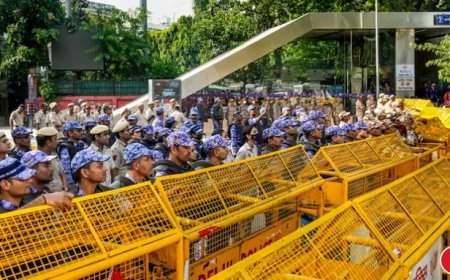 दिल्ली में CJP के प्रदर्शन से पहले बढ़ी सुरक्षा, सुप्रीम कोर्ट की फटकार के बाद मेट्रो बंद करने का आदेश रद्द