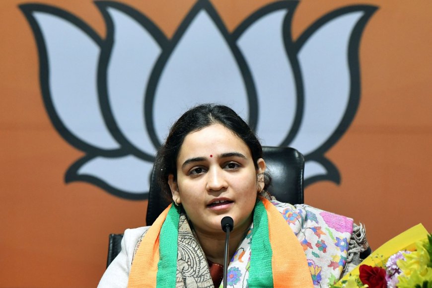 2027 में कहां से चुनाव लड़ेंगी अपर्णा यादव? मैनपुरी में दिया बड़ा बयान